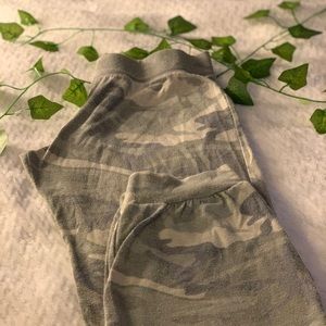 So Nikki Camo Sweats